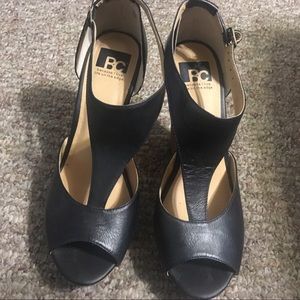 BC size 10 black leather wedges